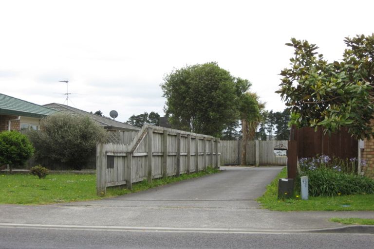 Photo of property in 102a Manuroa Road, Takanini, 2112