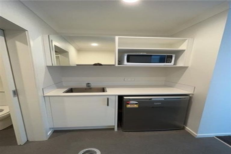 Photo of property in 2/7 Hibiscus Avenue, Hamilton Lake, Hamilton, 3204