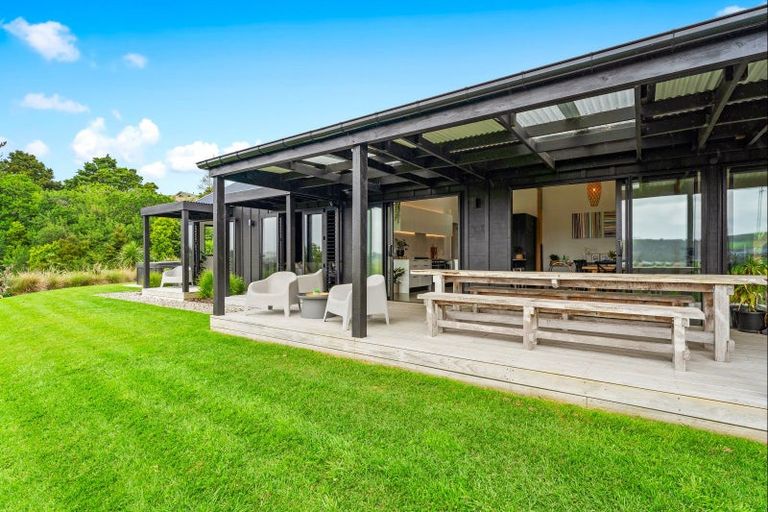 Photo of property in 7 Tamahunga Drive, Matakana, Warkworth, 0985