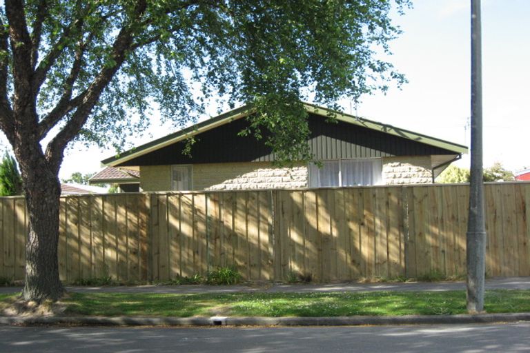 Photo of property in 7 Betula Place, Parklands, Christchurch, 8083