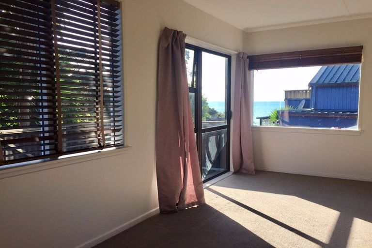 Photo of property in 21a Page Point, Mellons Bay, Auckland, 2014