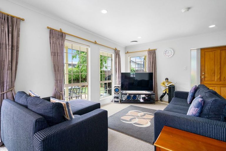 Photo of property in 5a Williams Street, Cambridge, 3434