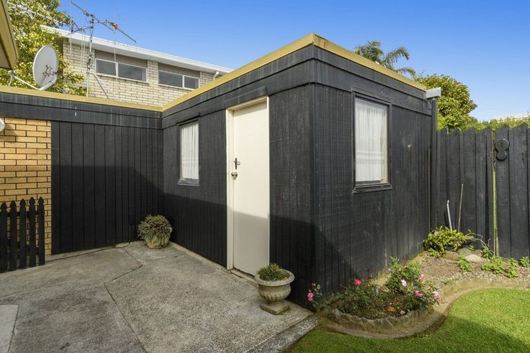 Photo of property in 2 Clivedene Street, Matua, Tauranga, 3110