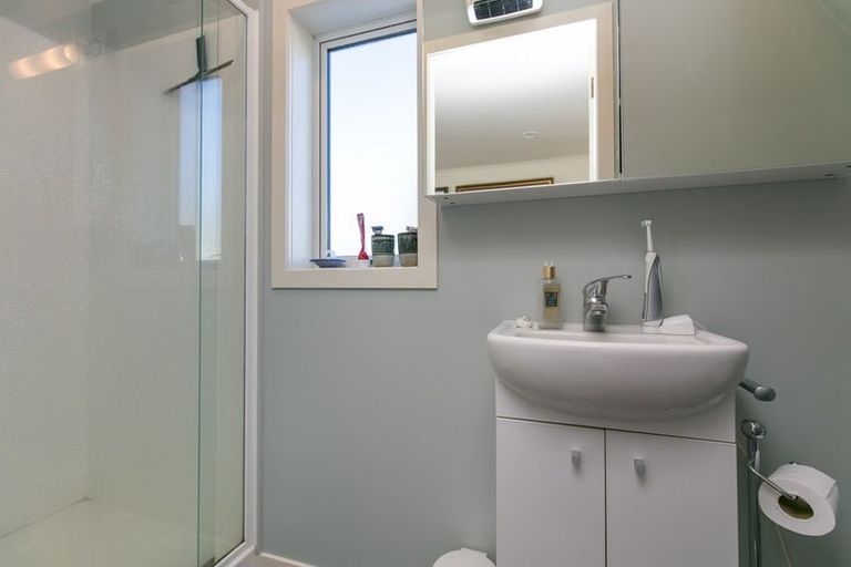 Photo of property in 55c Bolton Street, Kelburn, Wellington, 6012