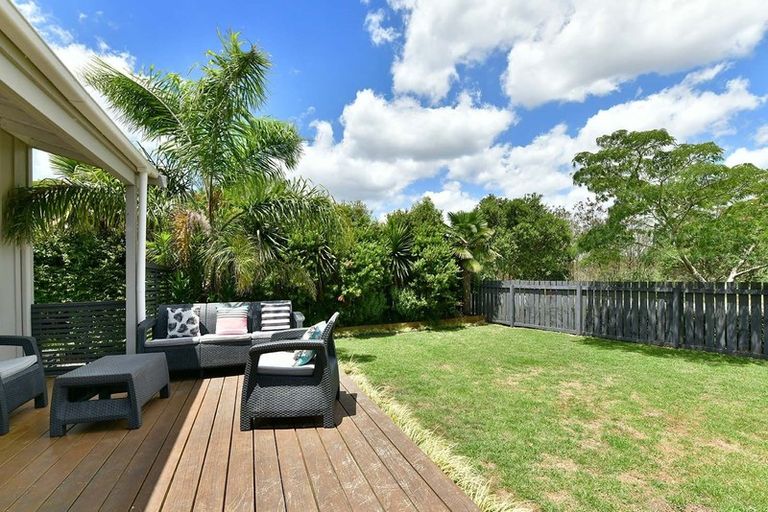 Photo of property in 53 Springs Road, Parakai, 0830