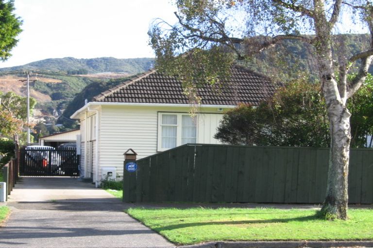 Photo of property in 1315 High Street, Taita, Lower Hutt, 5011