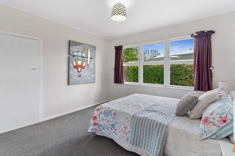 Photo of property in 11 Regent Street, Silverdale, Hamilton, 3216