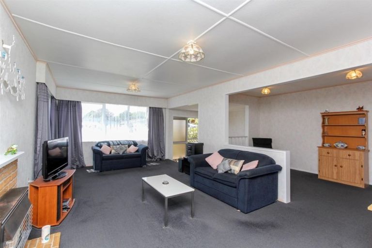 Photo of property in 282 Mangorei Road, Merrilands, New Plymouth, 4312