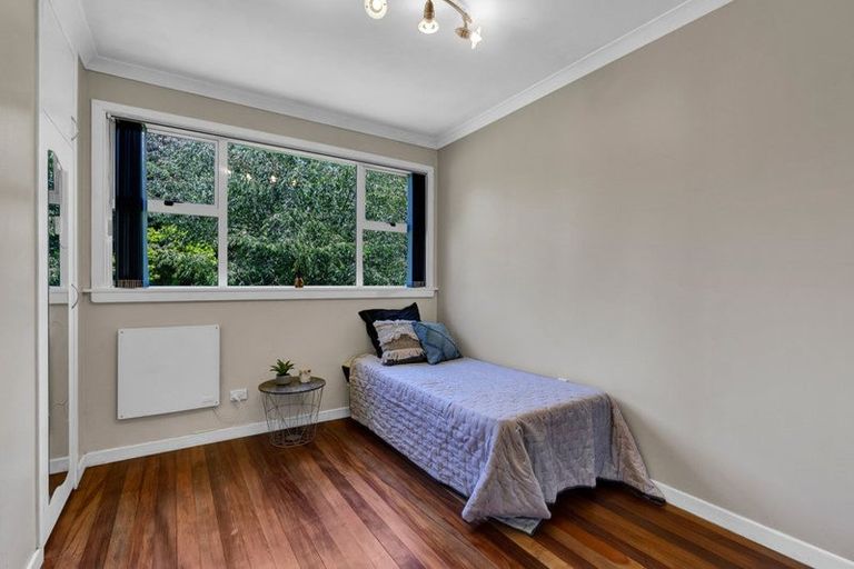 Photo of property in 116 Paraite Road, Paraite, New Plymouth, 4373