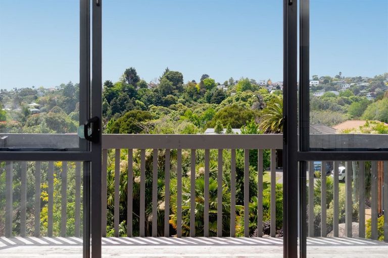 Photo of property in 16 Cashmere Way, Welcome Bay, Tauranga, 3112