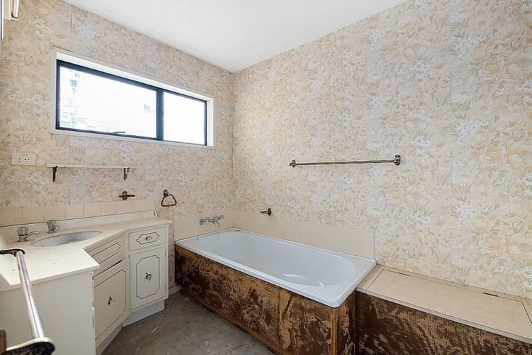 Photo of property in 2/14 Clementine Lane, Mount Pleasant, Christchurch, 8081