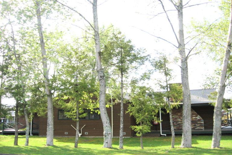 Photo of property in 17 Holden Avenue, Holdens Bay, Rotorua, 3010