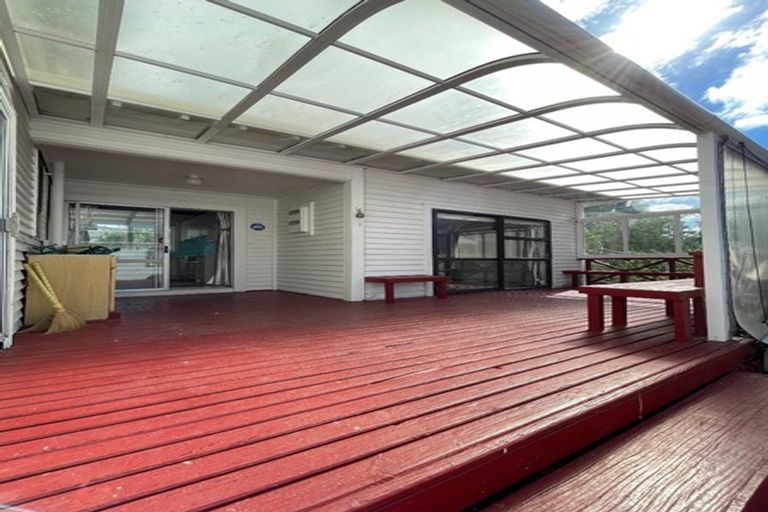 Photo of property in 504 East Coast Road, Windsor Park, Auckland, 0630