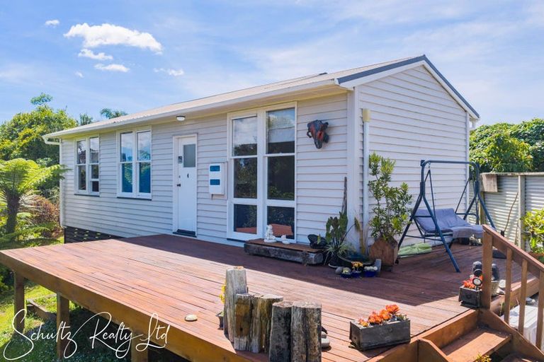 Photo of property in 21 Ngatoto Road, Tinopai, Matakohe, 0593