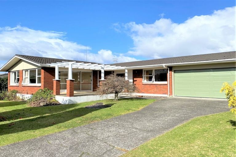 Photo of property in 25 Hinewa Road, Otumoetai, Tauranga, 3110