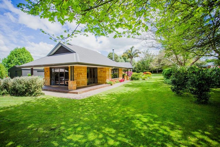 Photo of property in 348 Lake View Drive, Karapiro, Cambridge, 3494