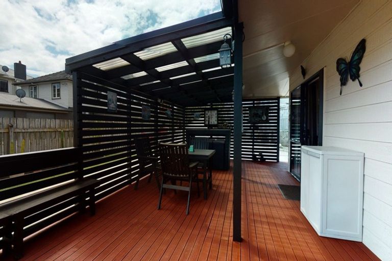 Photo of property in 21a Chester Street, Levin, 5510