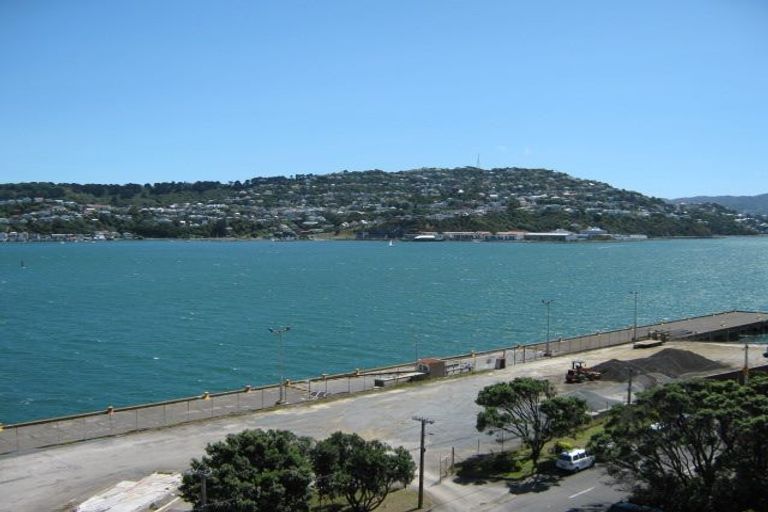 Photo of property in Shelley Bay Terraces, 1/61 Maupuia Road, Maupuia, Wellington, 6022