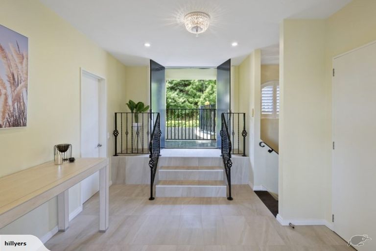 Photo of property in 39 Overdale Drive, Cashmere, Christchurch, 8022