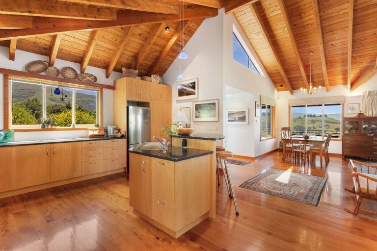 Photo of property in 5447 Christchurch Akaroa Road, Duvauchelle, 7582