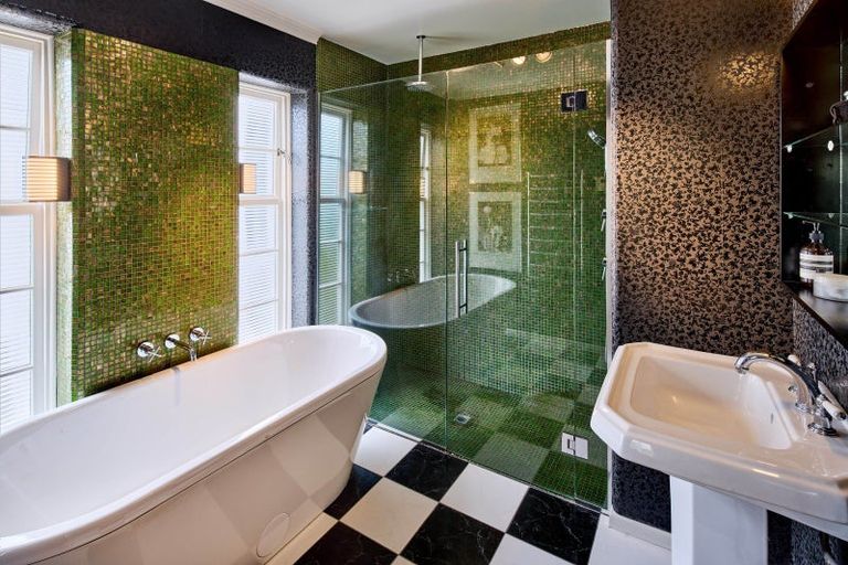 Photo of property in 14 Marina Grove, Hutt Central, Lower Hutt, 5010