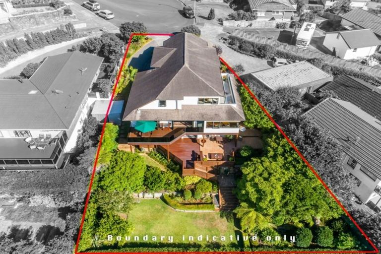 Photo of property in 27 Callender Place, Shelly Park, Auckland, 2014