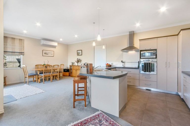 Photo of property in 2 Longmynd Drive, Katikati, 3129