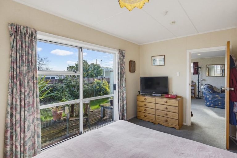 Photo of property in 4 Carlisle Street, Levin, 5510
