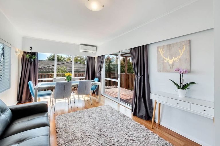 Photo of property in 1/1 Newington Road, Henderson, Auckland, 0612