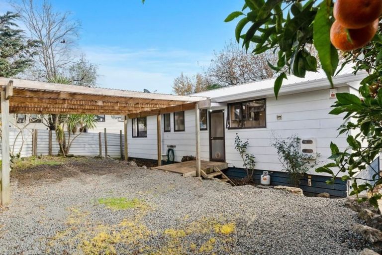 Photo of property in 1/71 Redcrest Avenue, Red Hill, Papakura, 2110