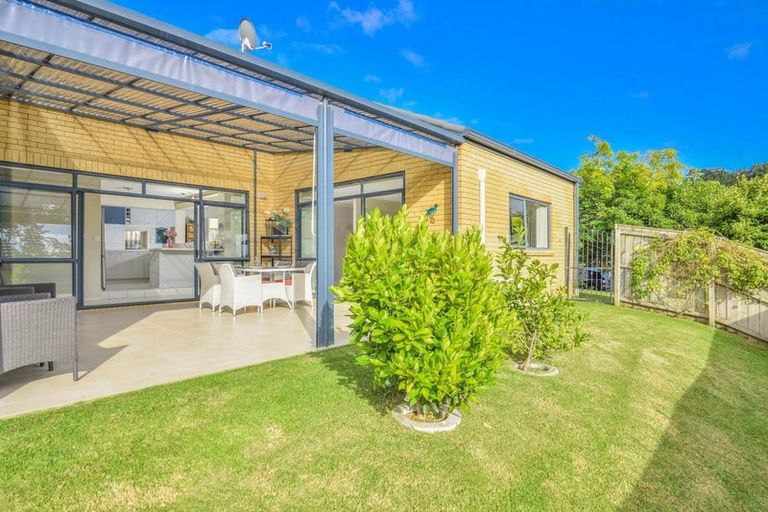 Photo of property in 99 Kyle Road, Greenhithe, Auckland, 0632