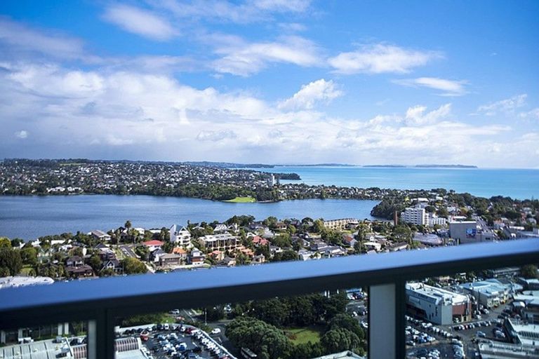 Photo of property in Sentinel Apartments, 1705/3 Northcroft Street, Takapuna, Auckland, 0622