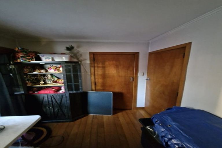 Photo of property in 318 Massey Road, Mangere East, Auckland, 2024