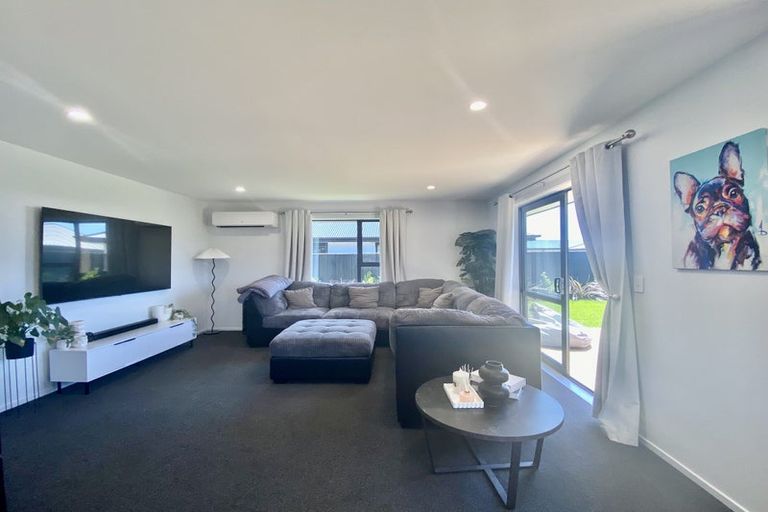 Photo of property in 21 Grimwood Street, Woodend, 7610