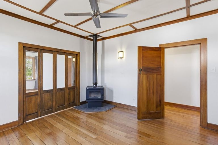 Photo of property in 42 Hinemoa Street, Paraparaumu, 5032