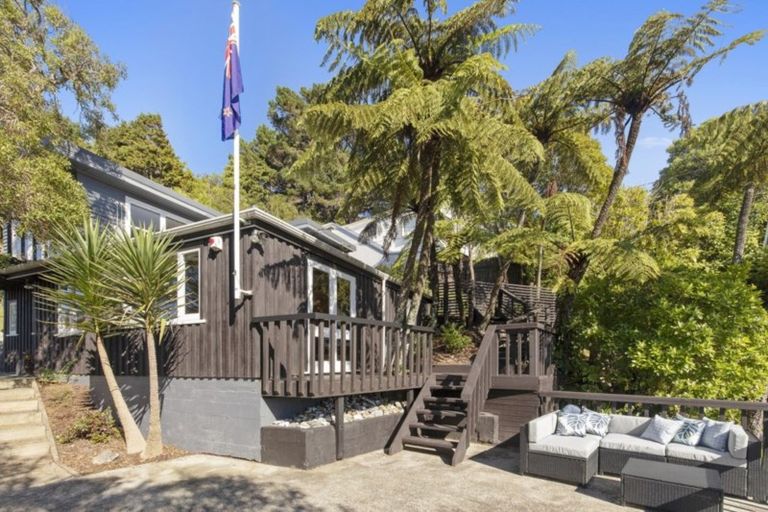 Photo of property in 149 Miromiro Road, Normandale, Lower Hutt, 5010