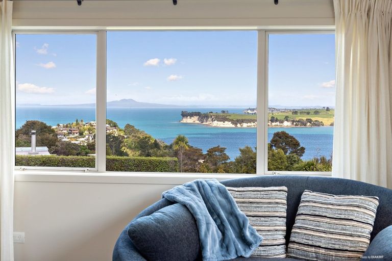 Photo of property in 170 Wade River Road, Wade Heads, Whangaparaoa, 0932