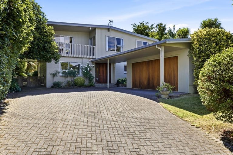 Photo of property in 48 Chesham Avenue, Waipahihi, Taupo, 3330