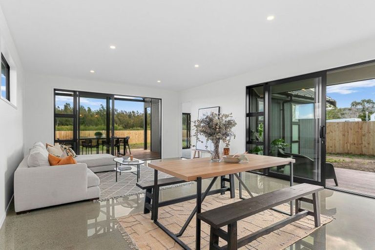 Photo of property in 8 Grey Heron Close, Mangawhai Heads, 0573