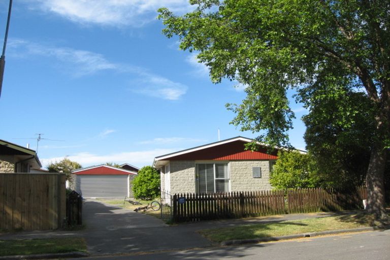 Photo of property in 9a Betula Place, Parklands, Christchurch, 8083