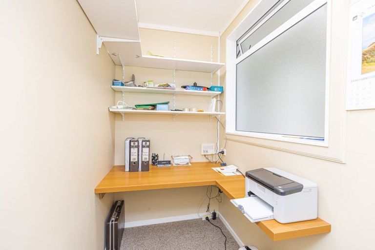 Photo of property in 8a Peakes Road, Saint Johns Hill, Whanganui, 4501