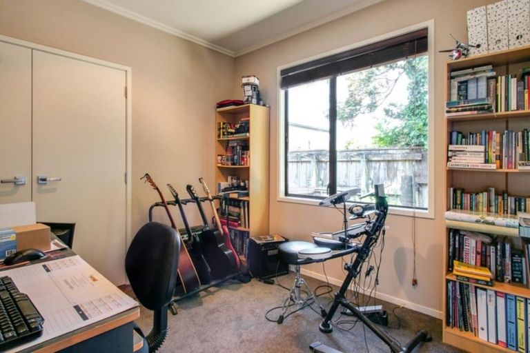 Photo of property in 67a Ferry Road, Clive, 4102