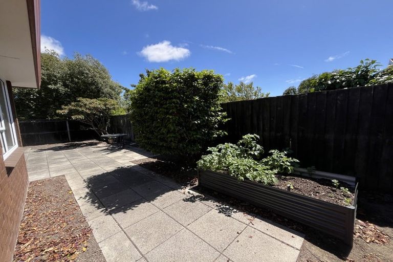 Photo of property in 2/10 Argo Place, Casebrook, Christchurch, 8051