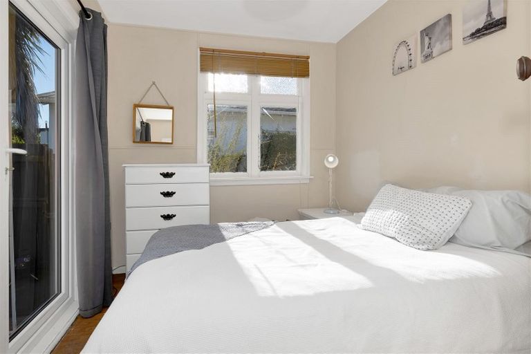 Photo of property in 1/27 Allard Street, Edgeware, Christchurch, 8013