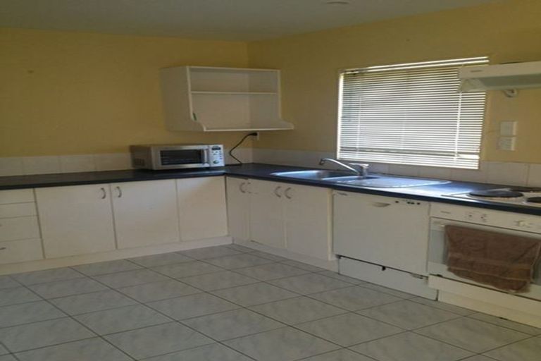 Photo of property in 59j Astley Avenue, New Lynn, Auckland, 0600