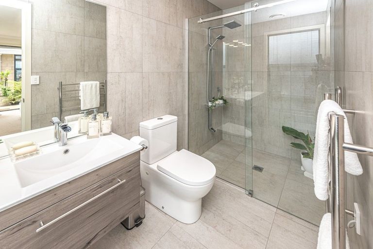 Photo of property in 45 Golf Vue Place, Castlecliff, Whanganui, 4501