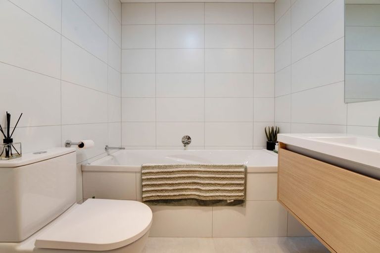 Photo of property in 6 George Cole Lane, Takanini, 2112