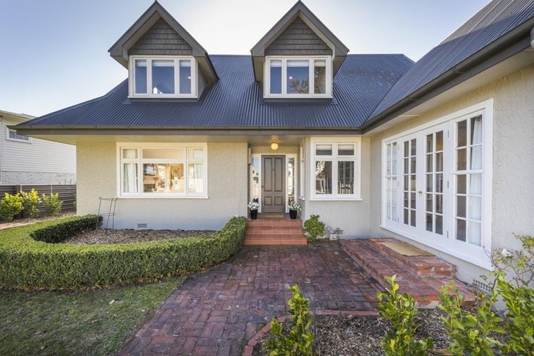 Photo of property in 107 Jickell Street, Hokowhitu, Palmerston North, 4410