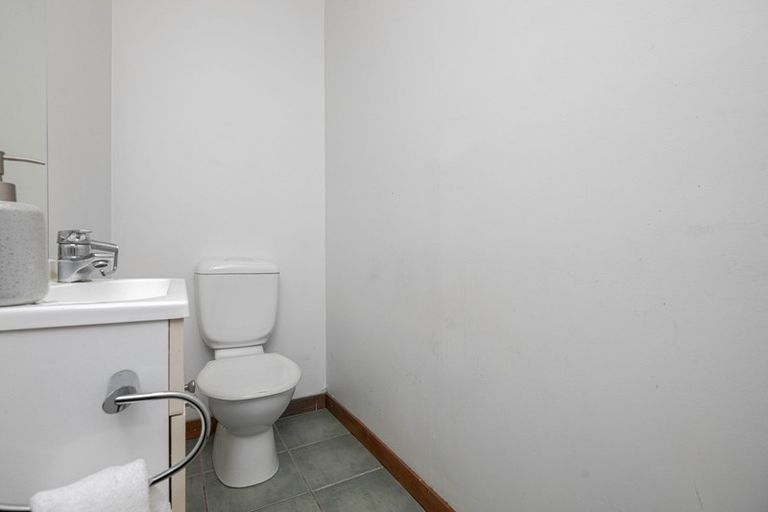 Photo of property in 90a Homebush Road, Khandallah, Wellington, 6035