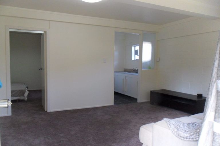 Photo of property in 280 Great South Road, Papakura, 2110